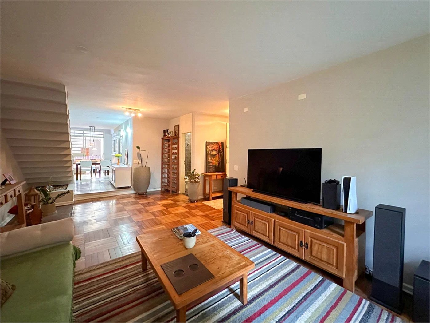Casa à venda com 3 quartos, sendo 1 suíte, no condomínio Barão do Triunfo, São Paulo - SP