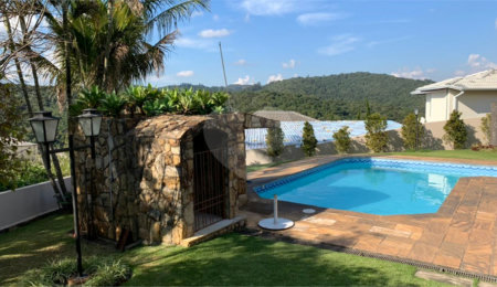 Casa à venda com 5 quartos, sendo 2 suítes,  em Serra da Cantareira, Mairiporã, SP