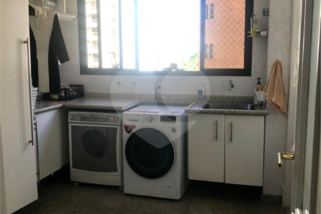 Apartamento à venda com 3 suítes em Tatuapé, São Paulo, SP