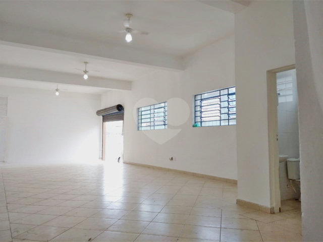 Prédio à venda em Santana, São Paulo, SP