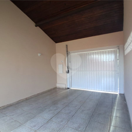 Sobrado à venda ou para alugar com 3 quartos, sendo 2 suítes,  em Parque Atenas do Sul, Itapetininga, SP