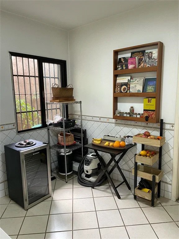 Casa à venda com 4 quartos, sendo 1 suíte,  em Vila Morumbi, São Paulo, SP