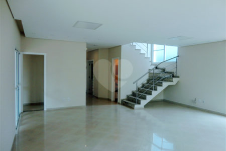 Casa à venda com 3 suítes no condomínio Residencial Jardim América, Vinhedo - SP