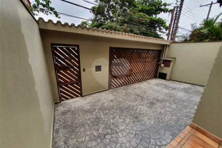 Sobrado à venda com 3 quartos, sendo 1 suíte, em Brooklin, São Paulo, SP