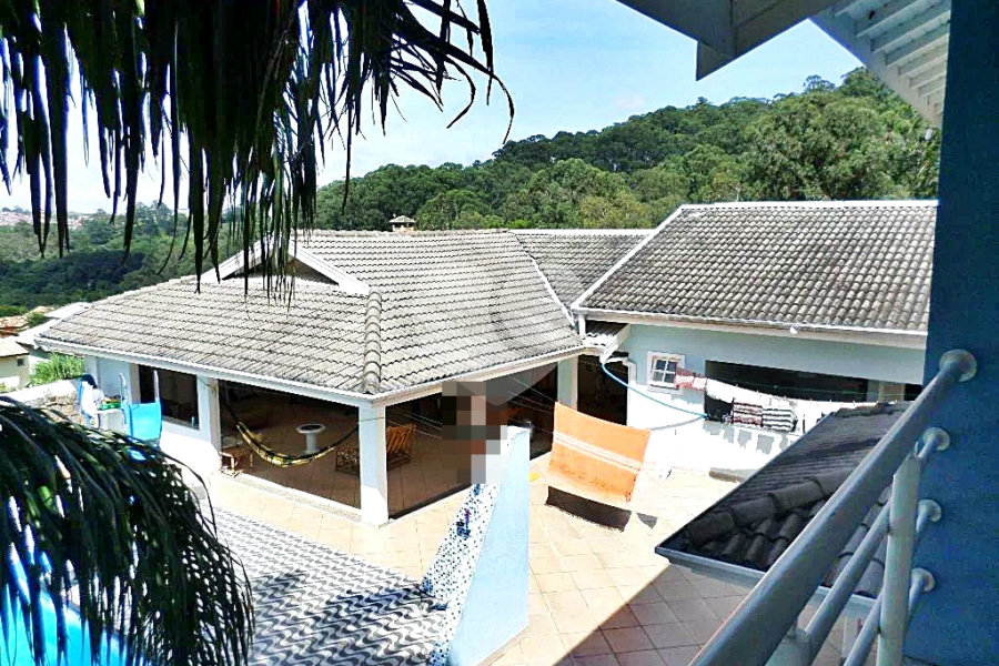 Casa à venda com 6 quartos, sendo 5 suítes,  no condomínio Conjunto Residencial Itaguaçu, São Paulo - SP