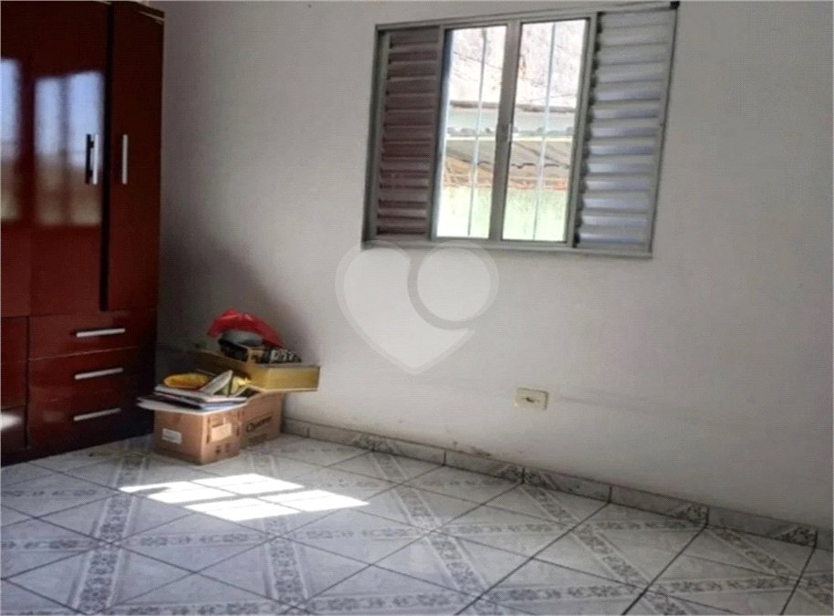 Casa à venda com 3 quartos, sendo 1 suíte, em Vila Mariana, São Paulo, SP