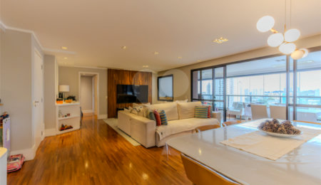 Apartamento à venda com 3 suítes em Chácara Santo Antônio, São Paulo, SP