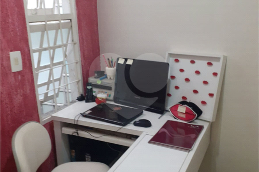 Casa para alugar com 3 quartos no condomínio Diva da Silva, São Paulo - SP