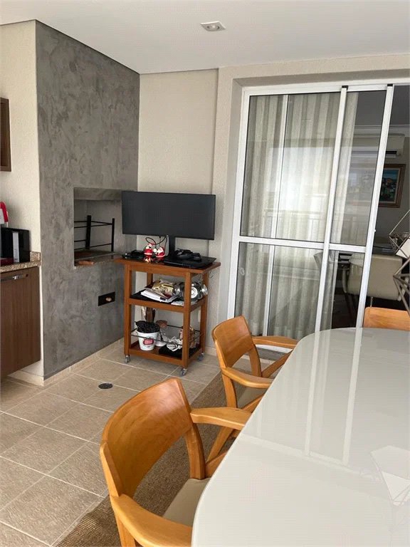 Apartamento à venda com 3 suítes em Vila Gertrudes, São Paulo, SP