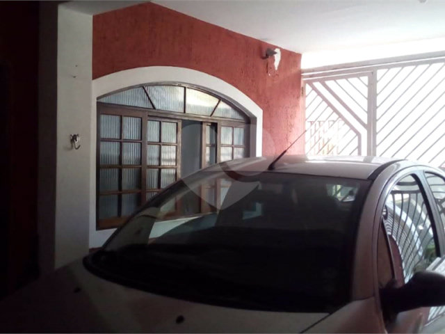 Casa de Vila à venda com 3 quartos, sendo 1 suíte,  em Jardim Brasil (zona Norte), São Paulo, SP
