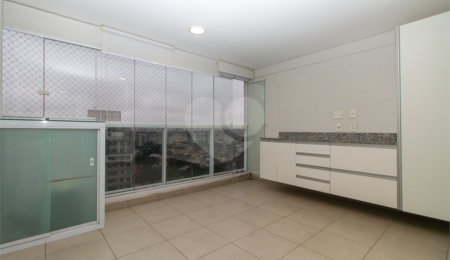 Apartamento à venda ou para alugar com 2 quartos, sendo 1 suíte, em Campo Belo, São Paulo, SP