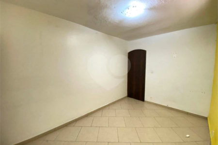 Casa à venda com 4 quartos, sendo 2 suítes, em Parque Santana, Mogi das Cruzes, SP