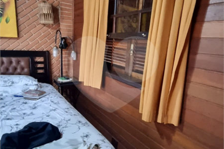 Casa à venda com 4 quartos, sendo 2 suítes, no condomínio Aruã Eco Park, Mogi das Cruzes - SP
