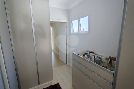 Casa à venda com 3 quartos, sendo 1 suíte,  em Horto Santo Antonio, Jundiaí, SP