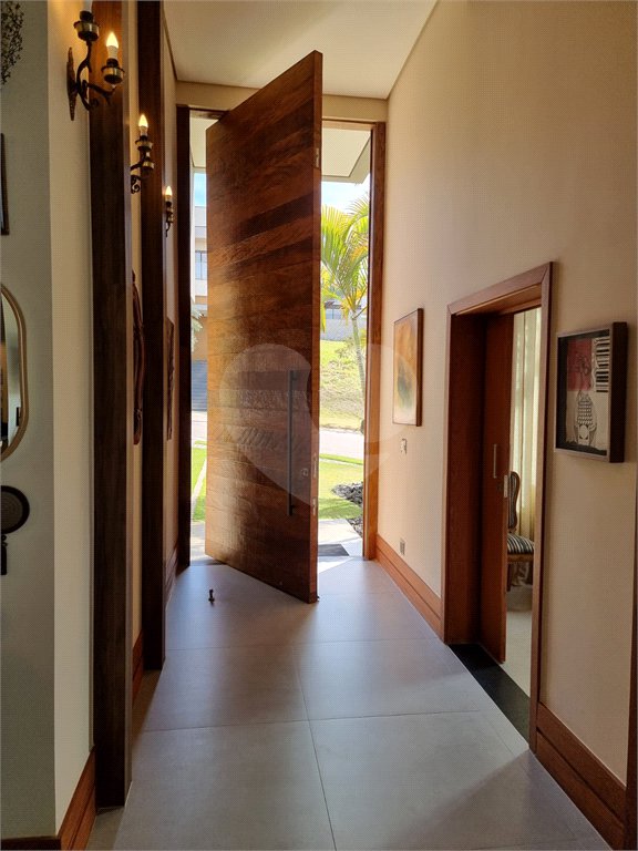 Casa à venda com 3 suítes no condomínio Campo de Toscana, Vinhedo - SP