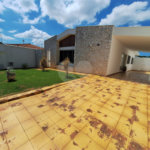 Casa à venda com 2 dormitórios á venda.