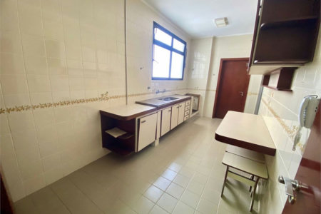Apartamento Residencial à venda, Centro, Guarujá - AP1385.