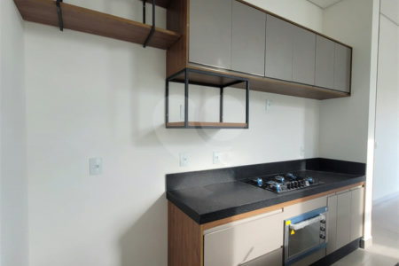 Casa à venda com 3 quartos, sendo 1 suíte, no condomínio Residencial Lagos D Icarai, Salto - SP