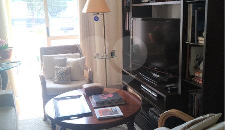 Apartamento à venda com 2 quartos, sendo 1 suíte, em Santo Amaro, São Paulo, SP