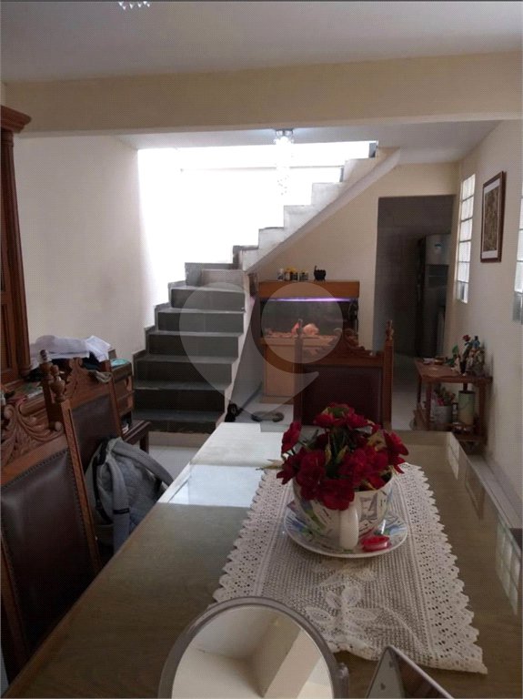 Casa à venda com 3 suítes em Vila Emir, São Paulo, SP