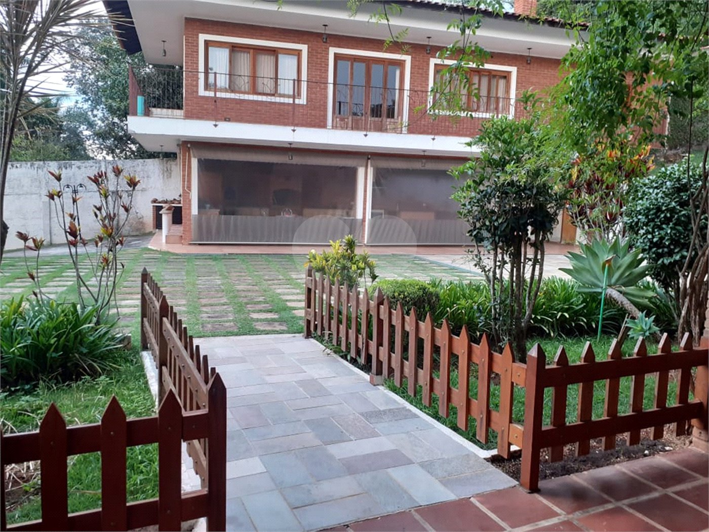 Casa à venda com 8 quartos, sendo 2 suítes, em Serra da Cantareira, Mairiporã, SP