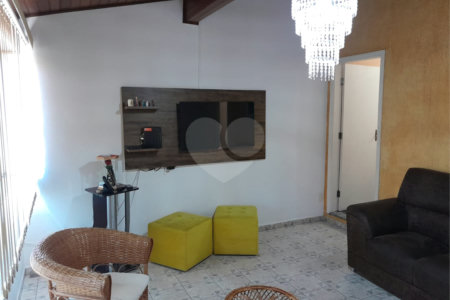 Casa à venda com 3 quartos, sendo 1 suíte, em Jardim Aeroporto I, Itu, SP