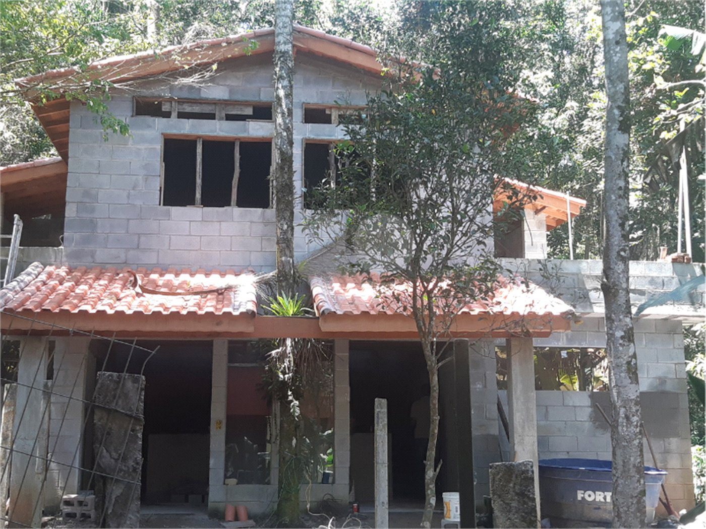 Casa à venda com 3 quartos no condomínio Champs Elysees Village, Mairiporã - SP