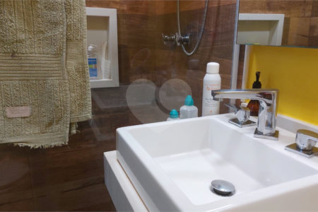 Apartamento à venda com 2 quartos, sendo 1 suíte,  em Maracanã, Rio de Janeiro, RJ
