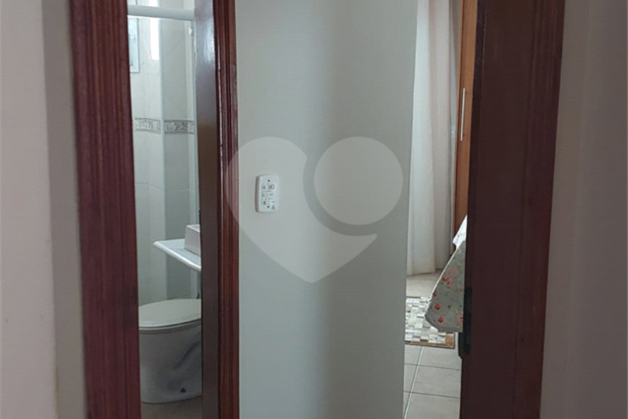 Apartamento à venda com 2 quartos, sendo 1 suíte,  em Vera Cruz, Mongaguá, SP