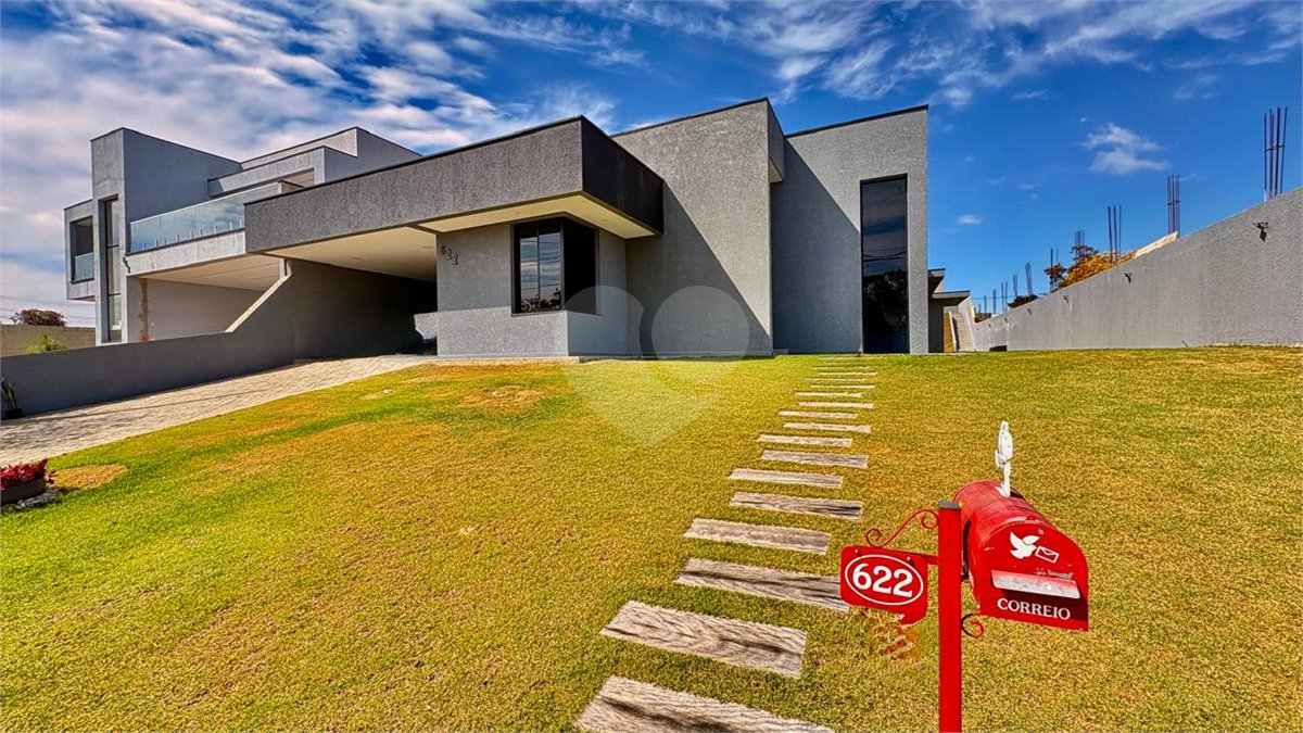 Casa à venda com 3 suítes no condomínio Village Ipanema 2, Araçoiaba da Serra - SP