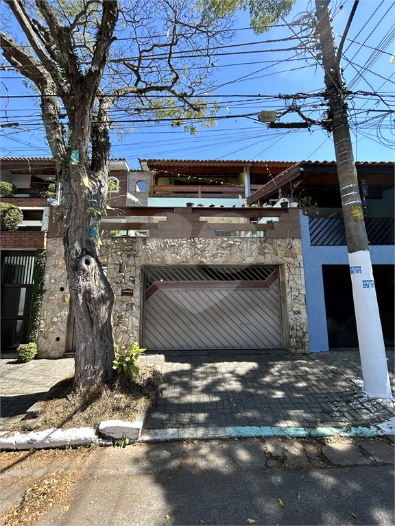 Sobrado à venda com 3 quartos em Tremembé, São Paulo, SP
