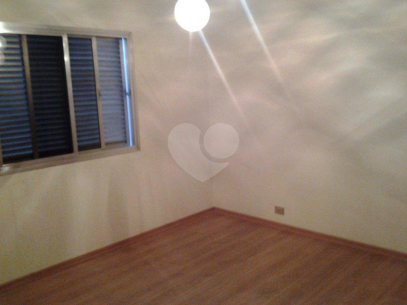 Sobrado à venda com 4 quartos, sendo 1 suíte, em Palmas do Tremembé, São Paulo, SP