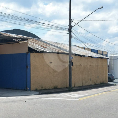 Excelente Galpão Industrial e Comercial em Jundiaí com AVCB e Zoneamento ZR3