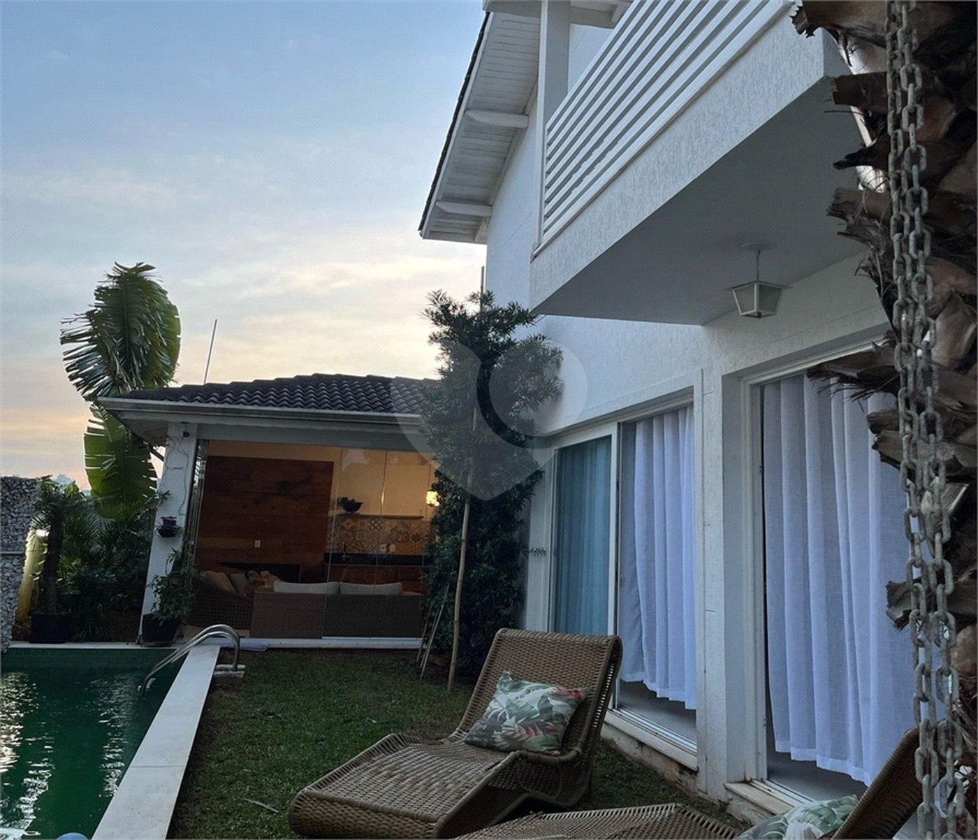 Sobrado à venda com 2 suítes em Jardim Virginia Bianca, São Paulo, SP