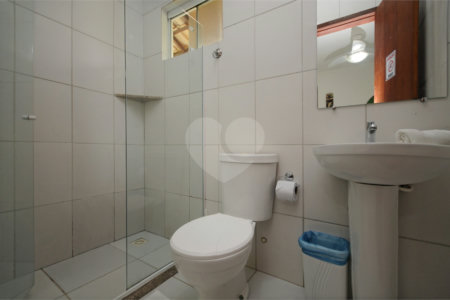 Hotel à venda com 12 quartos, sendo 13 suítes,  em Alto de Búzios, Armação dos Búzios, RJ