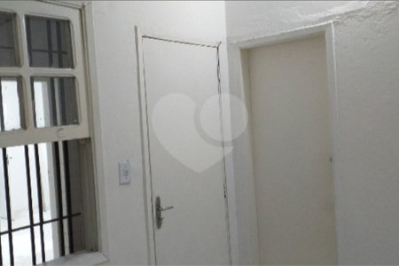 Sobrado à venda com 5 quartos, sendo 1 suíte, em Nova Piraju, São Paulo, SP