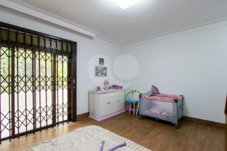 Casa Térrea à venda com 5 suítes em Jardim Marajoara, São Paulo, SP