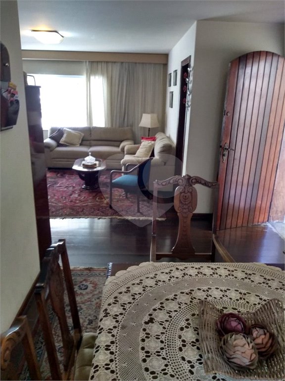 Casa à venda com 4 quartos, sendo 1 suíte, em Alto da Lapa, São Paulo, SP