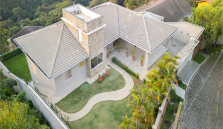 Casa à venda com 3 suítes no condomínio Parque Imperial da Cantareira, Mairiporã - SP