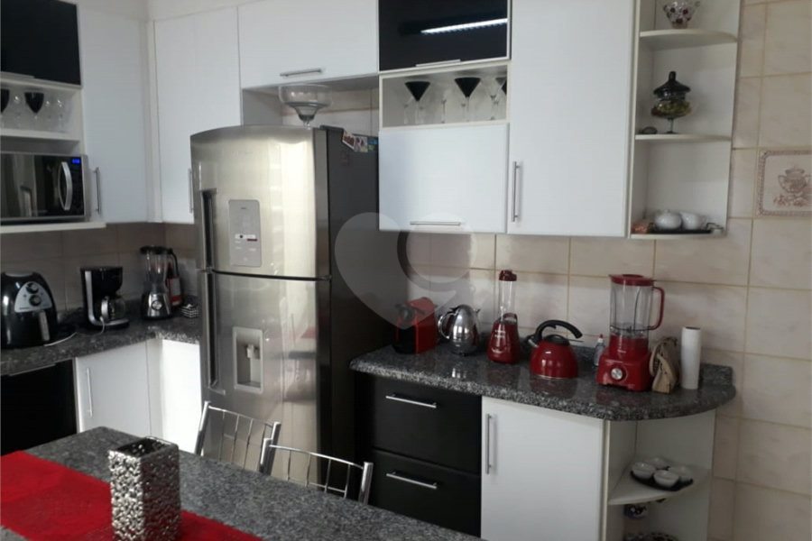 Sobrado à venda com 4 quartos, sendo 1 suíte,  no Brasilândia, São Paulo, SP