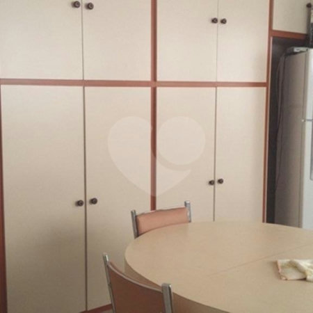 Sobrado à venda com 3 quartos, sendo 1 suíte, em Vila Deodoro, São Paulo, SP