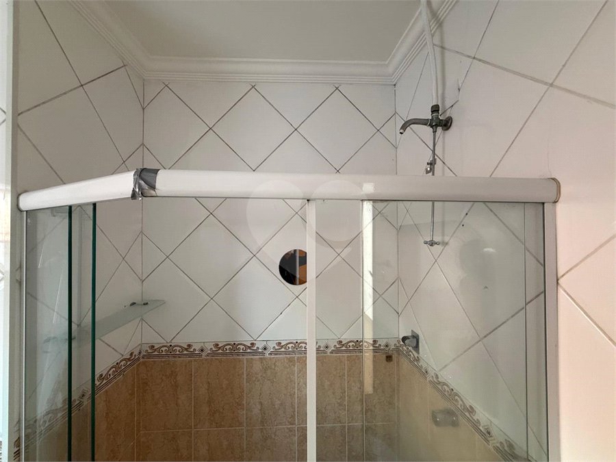 Sobrado à venda com 3 quartos, sendo 1 suíte,  em Parque Vitória, São Paulo, SP