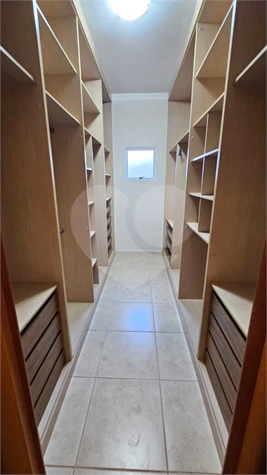 Casa para alugar com 4 quartos, sendo 2 suítes, no condomínio Portal de Itaici, Indaiatuba - SP