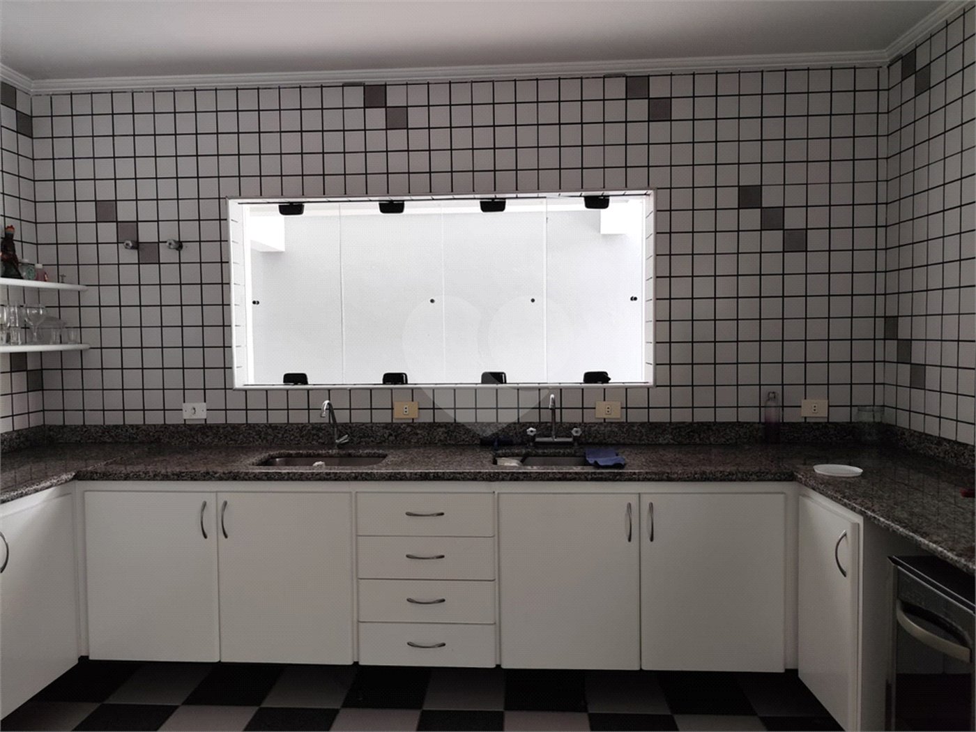 Sobrado à venda com 3 quartos, sendo 1 suíte,  em Horto Florestal, São Paulo, SP