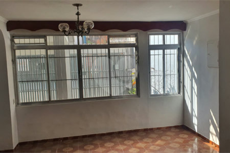 Sobrado à venda com 3 quartos em Vila Nilo, São Paulo, SP