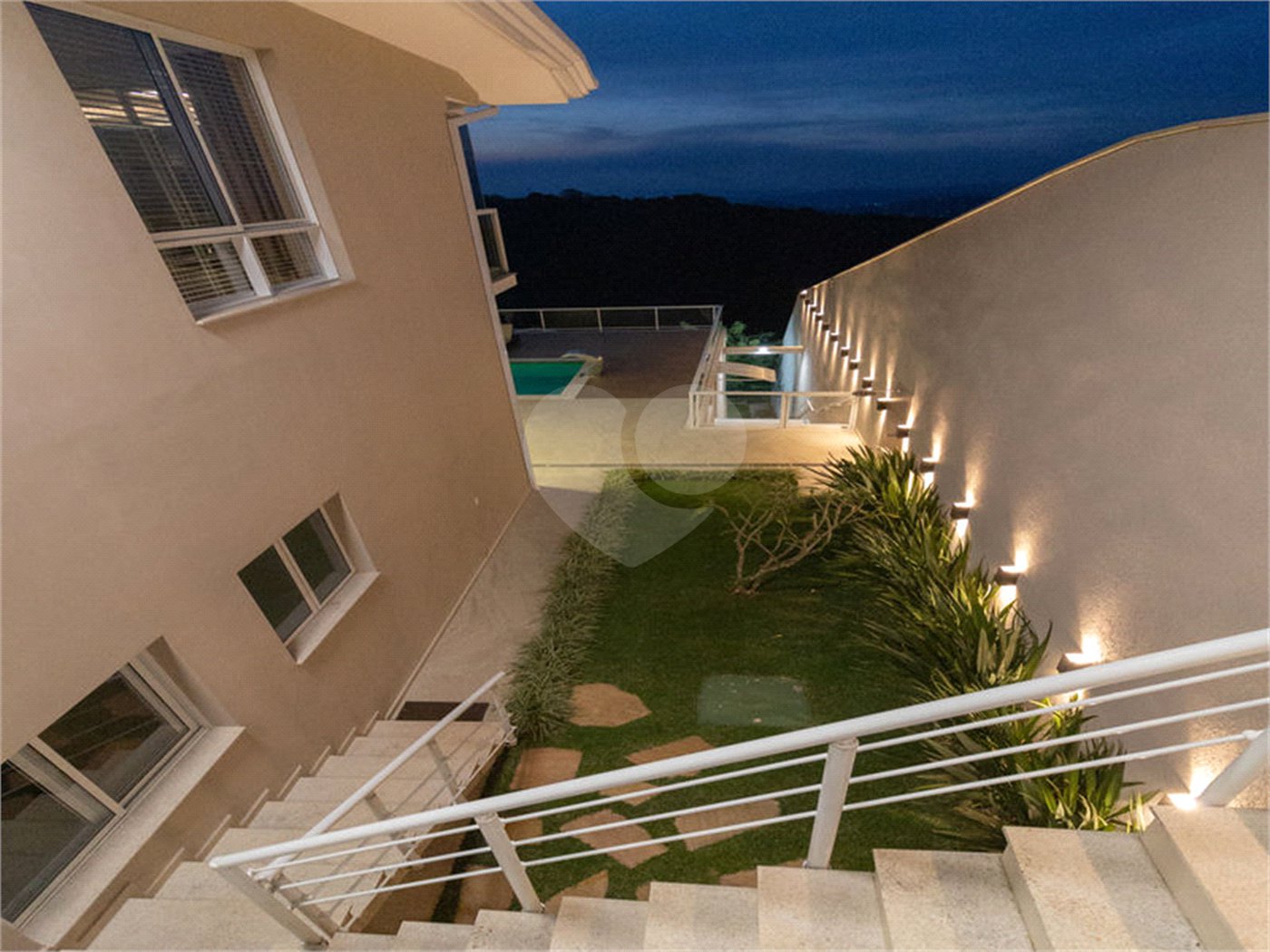 Casa à venda com 3 suítes no condomínio Parque Imperial da Cantareira, Mairiporã - SP