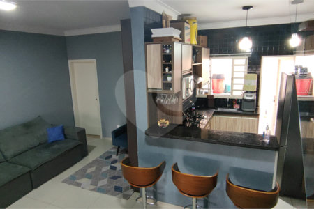 Casa à venda com 2 quartos, sendo 1 suíte, em Jardim Nair Maria, Salto, SP