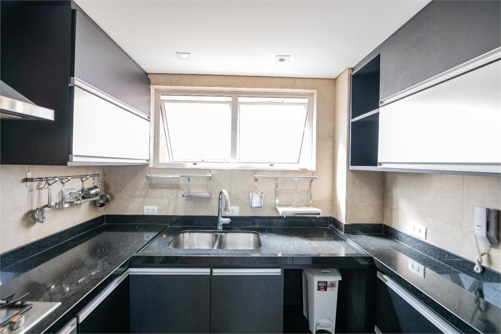 Apartamento à venda com 3 quartos, sendo 1 suíte, em Paraíso, São Paulo, SP