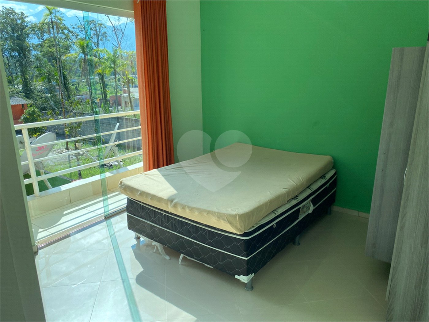 Casa à venda com 5 quartos, sendo 1 suíte,  em Boraceia, Bertioga, SP