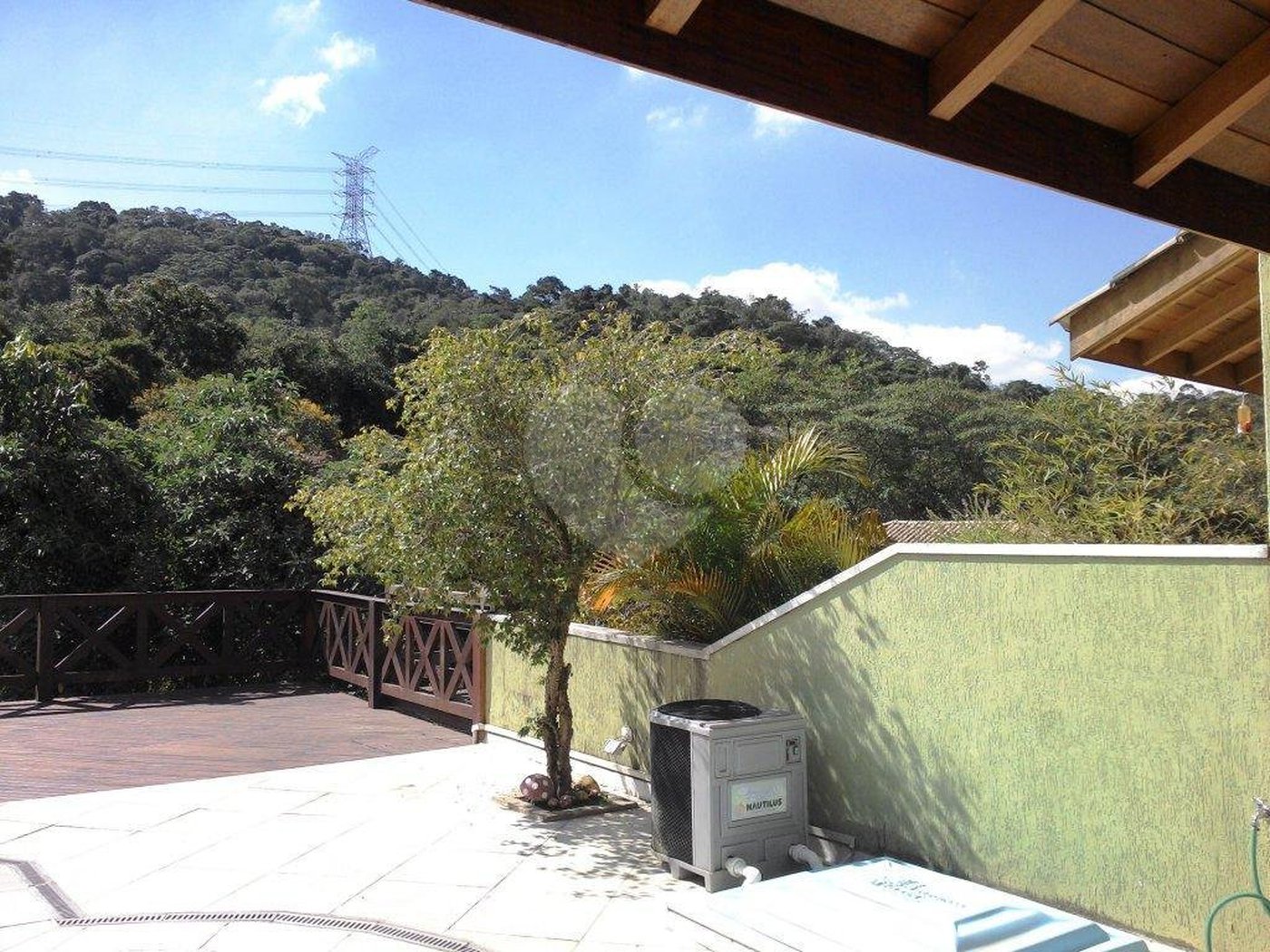Casa à venda com 4 quartos, sendo 2 suítes,  em Horto, São Paulo, SP